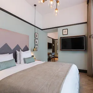 The Hendrick's Hotell